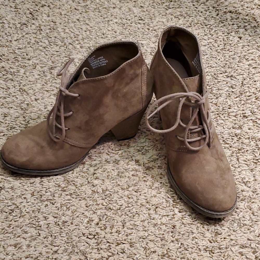 Mia ankle boots
